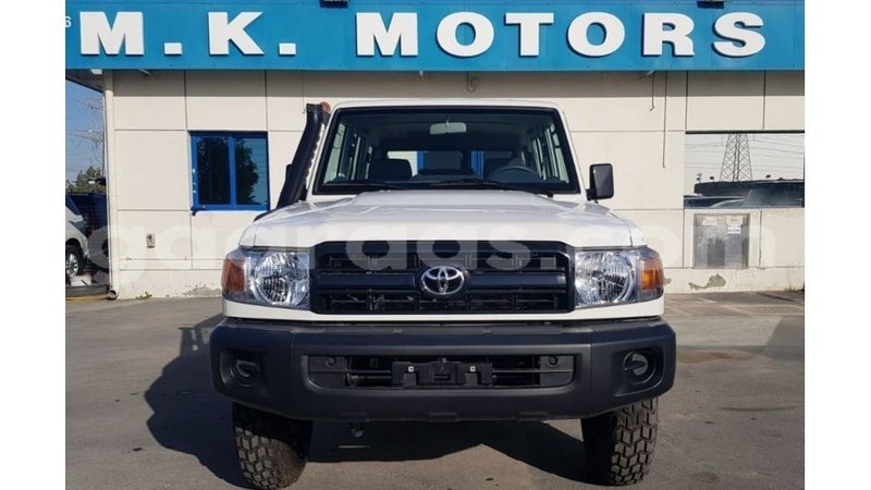 Big with watermark toyota land cruiser dakar import dubai 5603