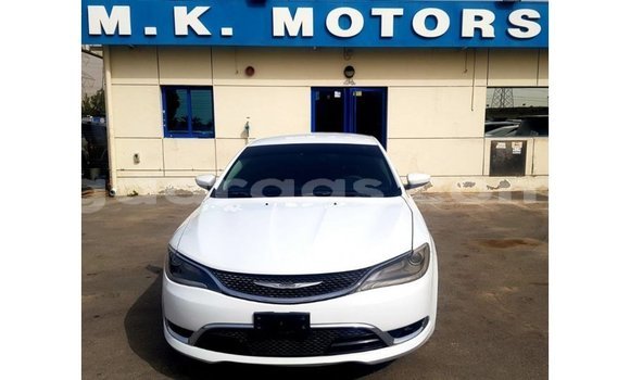 Acheter Import Voiture Chrysler 200 Blanc à Import - Dubai, Dakar