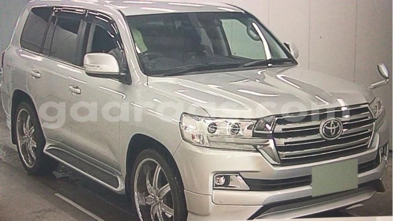 Big with watermark toyota land cruiser dakar import dubai 5629