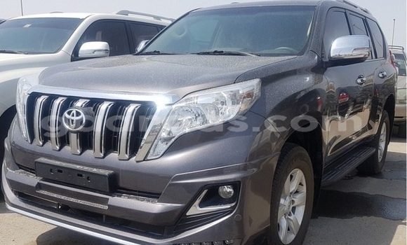 Acheter Occasion Voiture Toyota Land Cruiser Blanc à Dakar, Dakar Acheter Occasion Voiture Toyota Land Cruiser Blanc à Dakar, Dakar