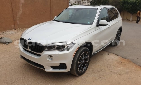 Dieundeu Imported BMW X5 White Auto in Dakar in Dakar Dieundeu Imported BMW X5 White Auto in Dakar in Dakar