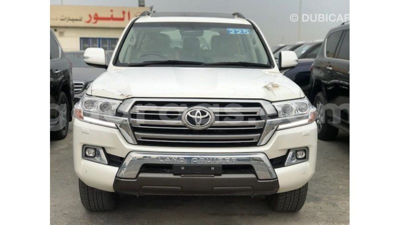 Big with watermark toyota land cruiser dakar import dubai 5753