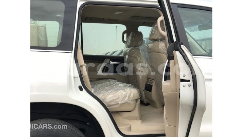 Big with watermark toyota land cruiser dakar import dubai 5753