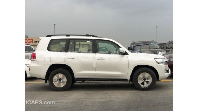 Big with watermark toyota land cruiser dakar import dubai 5753