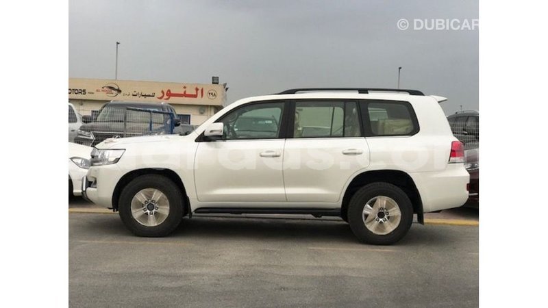 Big with watermark toyota land cruiser dakar import dubai 5753