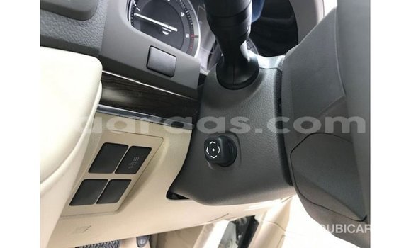 Buy Import Toyota Land Cruiser White Car in Import - Dubai in Dakar Buy Import Toyota Land Cruiser White Car in Import - Dubai in Dakar