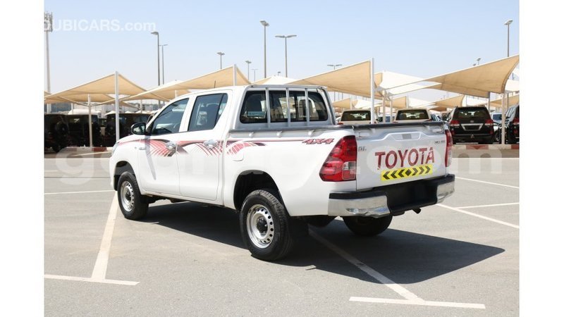 Big with watermark toyota hilux dakar import dubai 5780