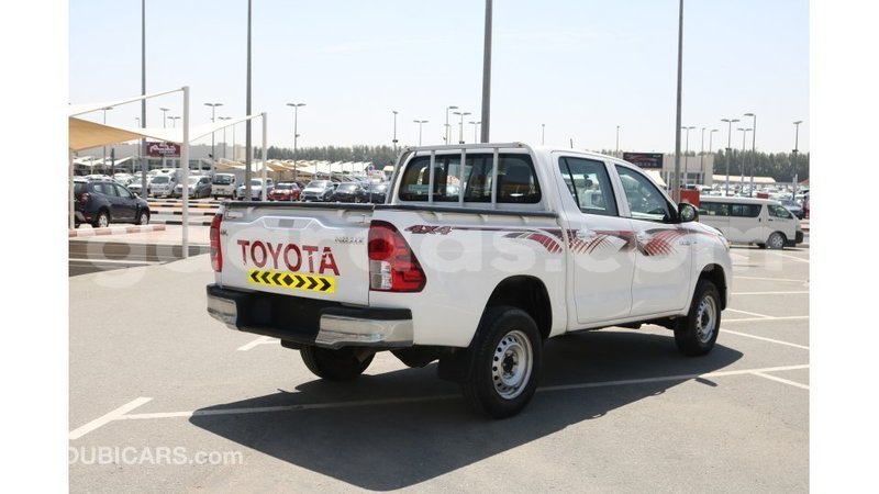 Big with watermark toyota hilux dakar import dubai 5780