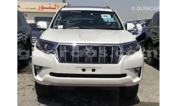 Acheter Import Voiture Toyota Prado Blanc à Import - Dubai, Dakar Acheter Import Voiture Toyota Prado Blanc à Import - Dubai, Dakar