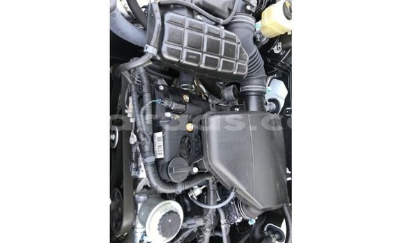 Acheter Import Voiture Toyota Prado Blanc à Import - Dubai, Dakar Acheter Import Voiture Toyota Prado Blanc à Import - Dubai, Dakar