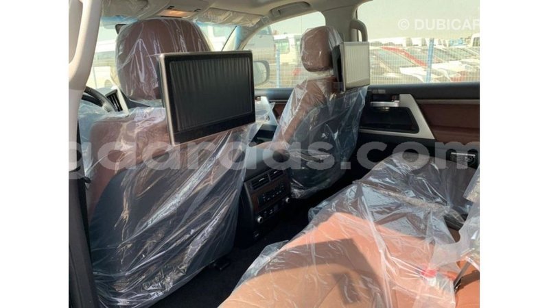 Big with watermark toyota land cruiser dakar import dubai 5804