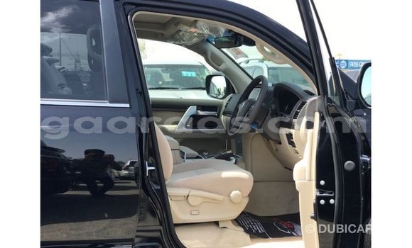 Buy Import Toyota Land Cruiser Black Car in Import - Dubai in Dakar Buy Import Toyota Land Cruiser Black Car in Import - Dubai in Dakar