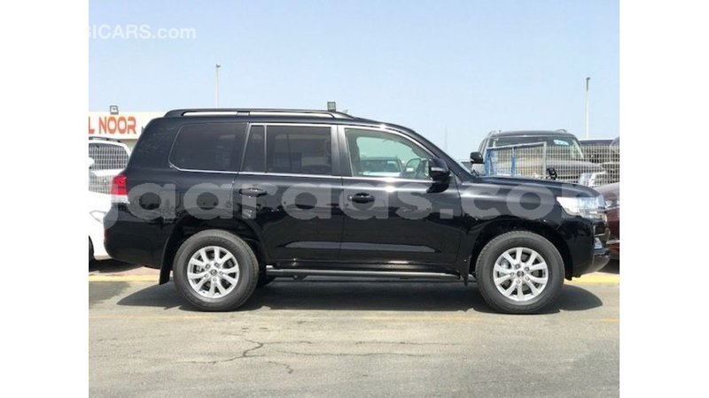 Big with watermark toyota land cruiser dakar import dubai 5808