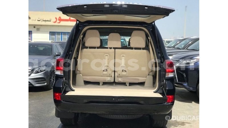 Big with watermark toyota land cruiser dakar import dubai 5808