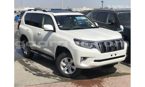 Acheter Import Voiture Toyota Prado Blanc à Import - Dubai, Dakar Acheter Import Voiture Toyota Prado Blanc à Import - Dubai, Dakar