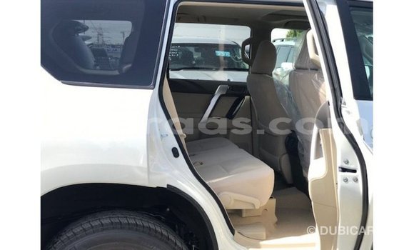 Acheter Import Voiture Toyota Prado Blanc à Import - Dubai, Dakar Acheter Import Voiture Toyota Prado Blanc à Import - Dubai, Dakar