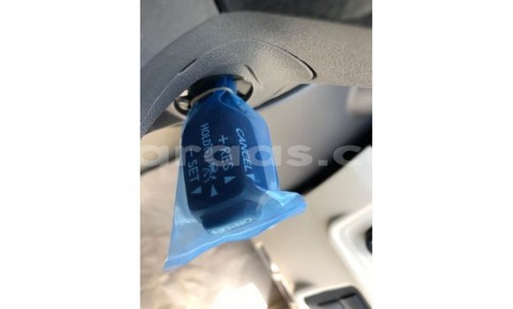 Acheter Import Voiture Toyota Prado Blanc à Import - Dubai, Dakar Acheter Import Voiture Toyota Prado Blanc à Import - Dubai, Dakar