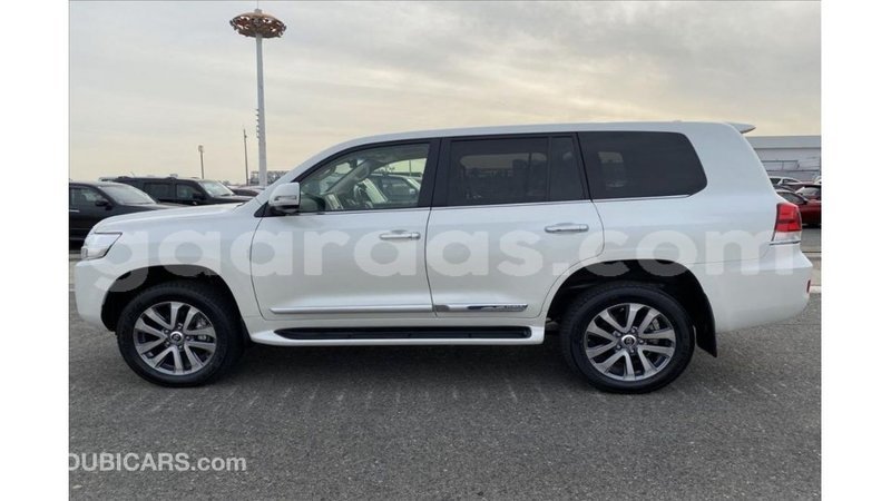 Big with watermark toyota land cruiser dakar import dubai 5834