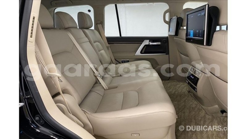 Big with watermark toyota land cruiser dakar import dubai 5835