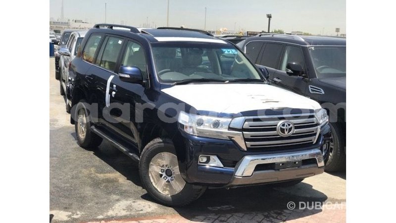 Big with watermark toyota land cruiser dakar import dubai 5862