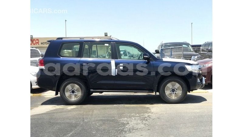 Big with watermark toyota land cruiser dakar import dubai 5862