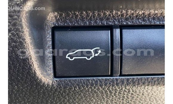 Dieundeu Imported Toyota 4Runner White Auto in Import - Dubai in Dakar Dieundeu Imported Toyota 4Runner White Auto in Import - Dubai in Dakar