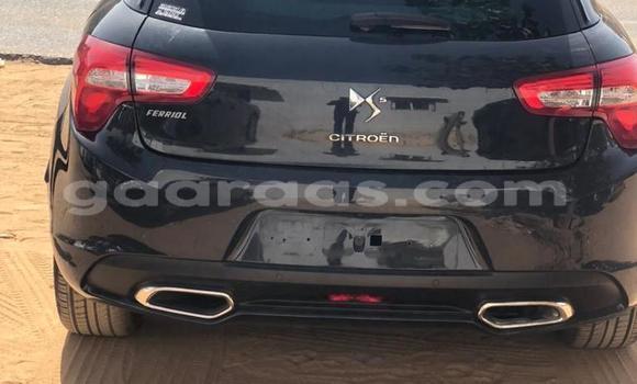 Acheter Occasion Voiture Citroen DS5 Bleu à Mbour, Thies Acheter Occasion Voiture Citroen DS5 Bleu à Mbour, Thies