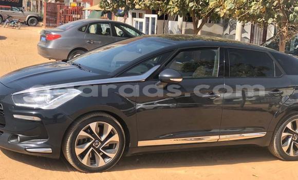 Acheter Occasion Voiture Citroen DS5 Bleu à Mbour, Thies Acheter Occasion Voiture Citroen DS5 Bleu à Mbour, Thies