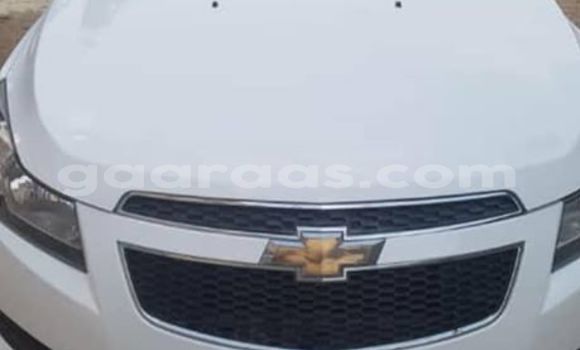 Buy Used Chevrolet Cruze White Car in Dakar in Dakar Buy Used Chevrolet Cruze White Car in Dakar in Dakar