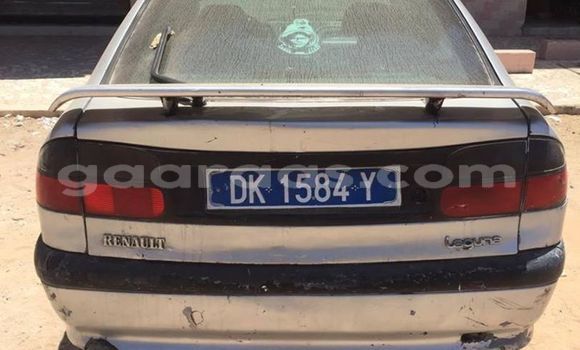 Dieundeu Occasion Renault Laguna Silver Auto in Dakar in Dakar Dieundeu Occasion Renault Laguna Silver Auto in Dakar in Dakar
