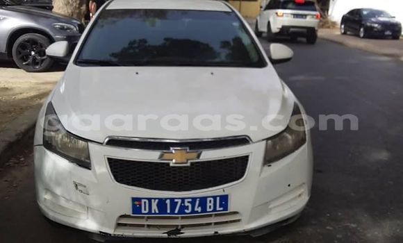 Dieundeu Occasion Chevrolet Cruze White Auto in Dakar in Dakar Dieundeu Occasion Chevrolet Cruze White Auto in Dakar in Dakar