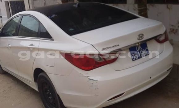 Dieundeu Occasion Hyundai Sonata White Auto in Dakar in Dakar Dieundeu Occasion Hyundai Sonata White Auto in Dakar in Dakar