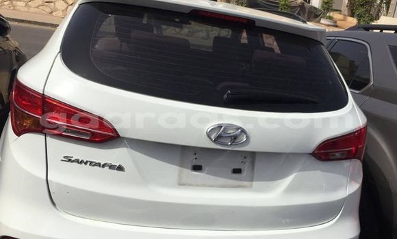 Dieundeu Occasion Hyundai Santa Fe White Auto in Dakar in Dakar Dieundeu Occasion Hyundai Santa Fe White Auto in Dakar in Dakar