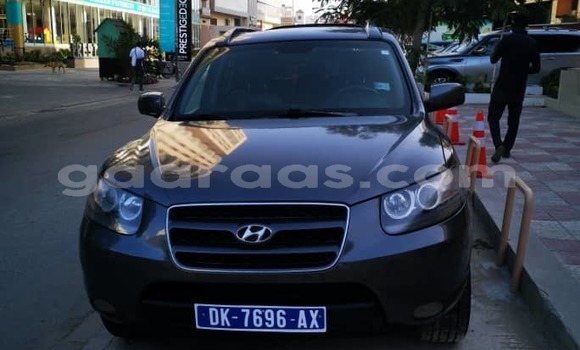 Dieundeu Occasion Hyundai Santa Fe Silver Auto in Dakar in Dakar Dieundeu Occasion Hyundai Santa Fe Silver Auto in Dakar in Dakar