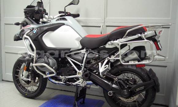 Acheter Neuf Moto BMW R1200GS Adventure Rouge à Dakar, Dakar Acheter Neuf Moto BMW R1200GS Adventure Rouge à Dakar, Dakar