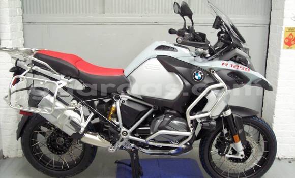 Acheter Neuf Moto BMW R1200GS Adventure Rouge à Dakar, Dakar Acheter Neuf Moto BMW R1200GS Adventure Rouge à Dakar, Dakar
