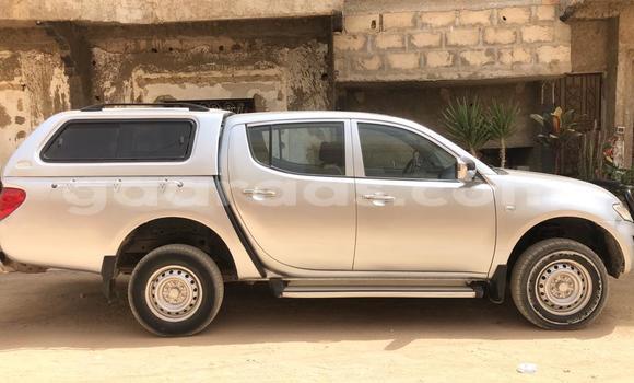 Buy Used Mitsubishi L200 Silver Car in Dakar in Dakar