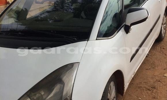 Acheter Occasion Voiture Citroen C4 Picasso Blanc à Kaffrine, Kaolack Acheter Occasion Voiture Citroen C4 Picasso Blanc à Kaffrine, Kaolack