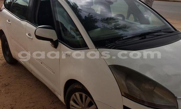 Acheter Occasion Voiture Citroen C4 Picasso Blanc à Kaffrine, Kaolack Acheter Occasion Voiture Citroen C4 Picasso Blanc à Kaffrine, Kaolack