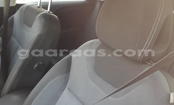 Acheter Occasion Voiture Citroen C4 Gris à Dakar, Dakar Acheter Occasion Voiture Citroen C4 Gris à Dakar, Dakar