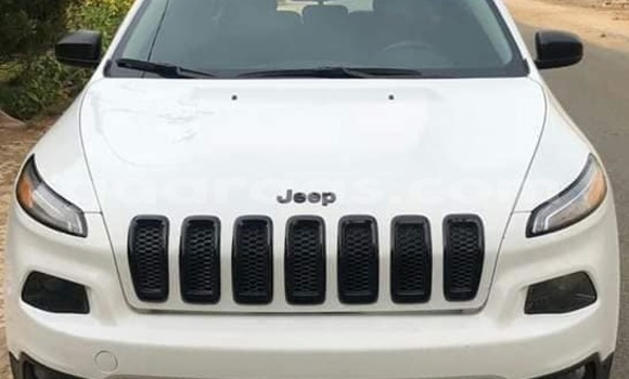 Acheter Occasion Voiture Jeep Cherokee Blanc à Dakar, Dakar Acheter Occasion Voiture Jeep Cherokee Blanc à Dakar, Dakar
