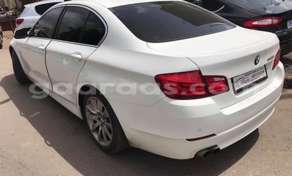 Acheter Occasion Voiture BMW 5–Series Blanc à Dakar, Dakar Acheter Occasion Voiture BMW 5–Series Blanc à Dakar, Dakar