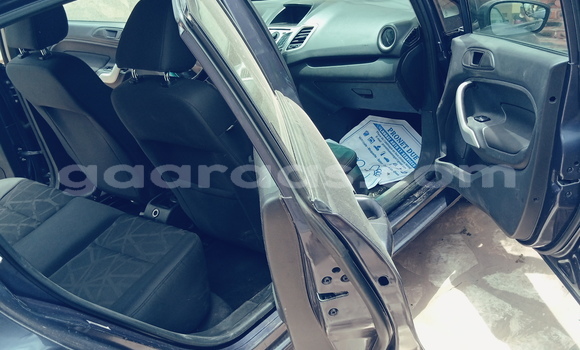 Acheter Occasion Voiture Ford Fiesta Bleu à Dakar, Dakar