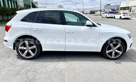 Acheter Occasion Voiture Audi Q5 Blanc à Dakar, Dakar Acheter Occasion Voiture Audi Q5 Blanc à Dakar, Dakar