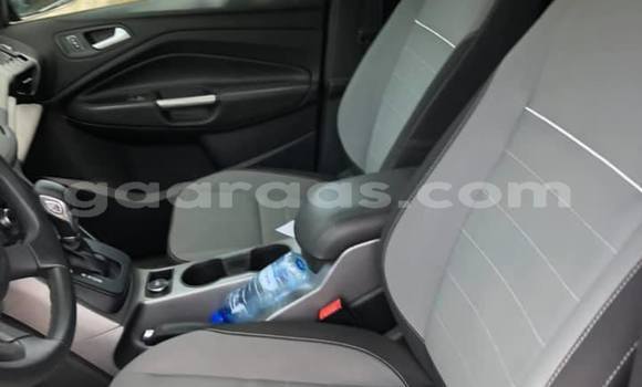 Acheter Occasion Voiture Ford Escape Bleu à Dakar, Dakar Acheter Occasion Voiture Ford Escape Bleu à Dakar, Dakar