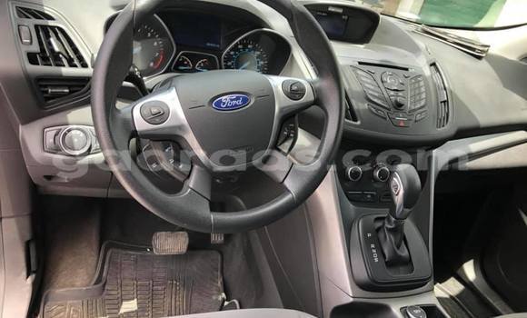 Acheter Occasion Voiture Ford Escape Bleu à Dakar, Dakar Acheter Occasion Voiture Ford Escape Bleu à Dakar, Dakar