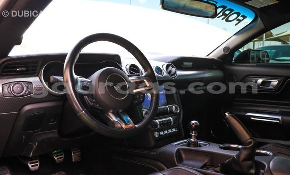 Buy Import Ford Mustang Green Car in Import - Dubai in Dakar Buy Import Ford Mustang Green Car in Import - Dubai in Dakar