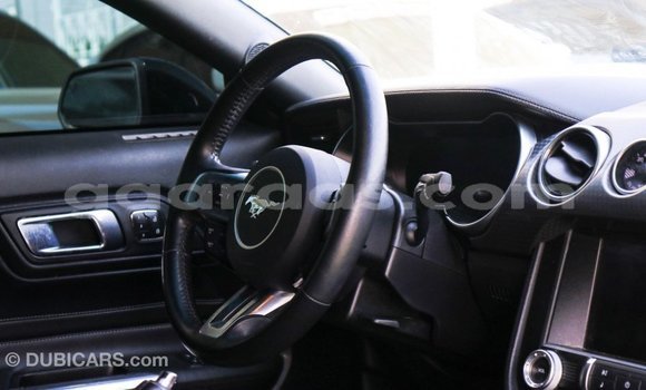 Buy Import Ford Mustang Green Car in Import - Dubai in Dakar Buy Import Ford Mustang Green Car in Import - Dubai in Dakar