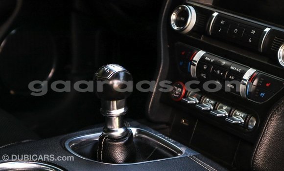 Buy Import Ford Mustang Green Car in Import - Dubai in Dakar Buy Import Ford Mustang Green Car in Import - Dubai in Dakar