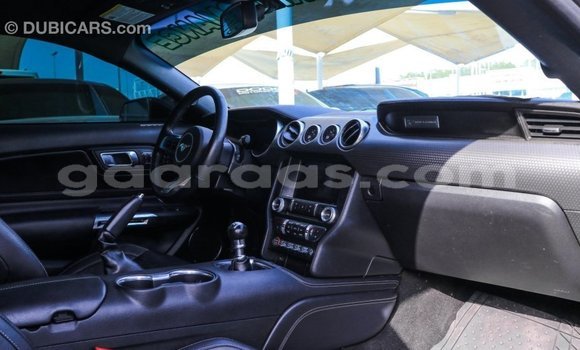 Buy Import Ford Mustang Green Car in Import - Dubai in Dakar Buy Import Ford Mustang Green Car in Import - Dubai in Dakar